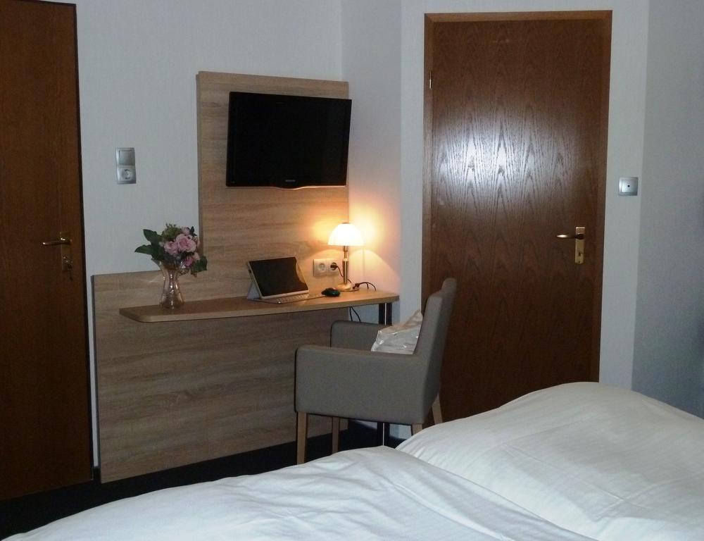Pension Haus Waldfrieden, Meinecardplus Inklusive Виллинген Экстерьер фото