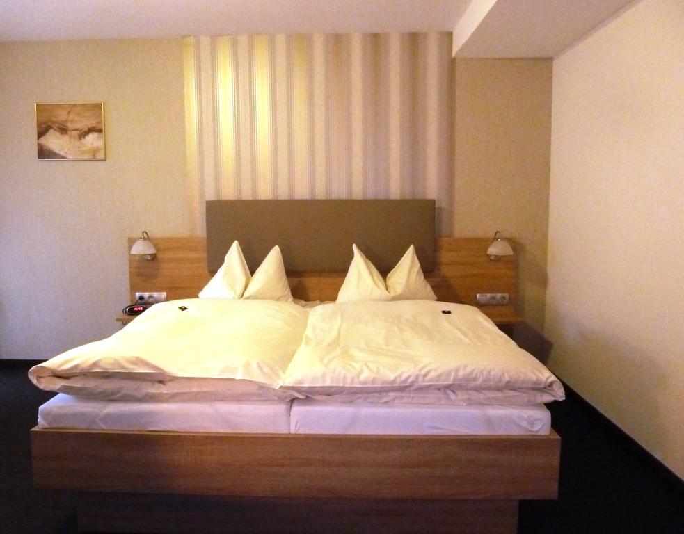 Pension Haus Waldfrieden, Meinecardplus Inklusive Виллинген Экстерьер фото