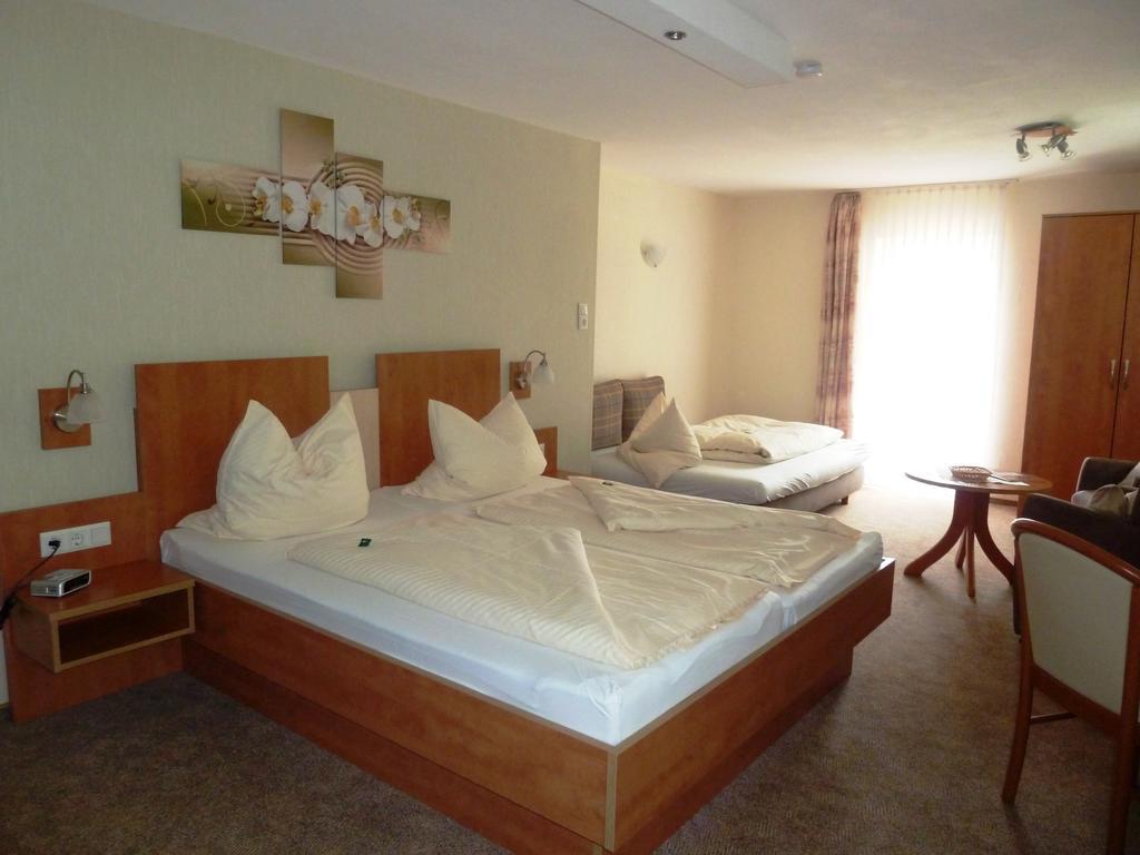 Pension Haus Waldfrieden, Meinecardplus Inklusive Виллинген Экстерьер фото