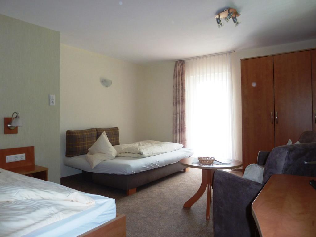 Pension Haus Waldfrieden, Meinecardplus Inklusive Виллинген Экстерьер фото